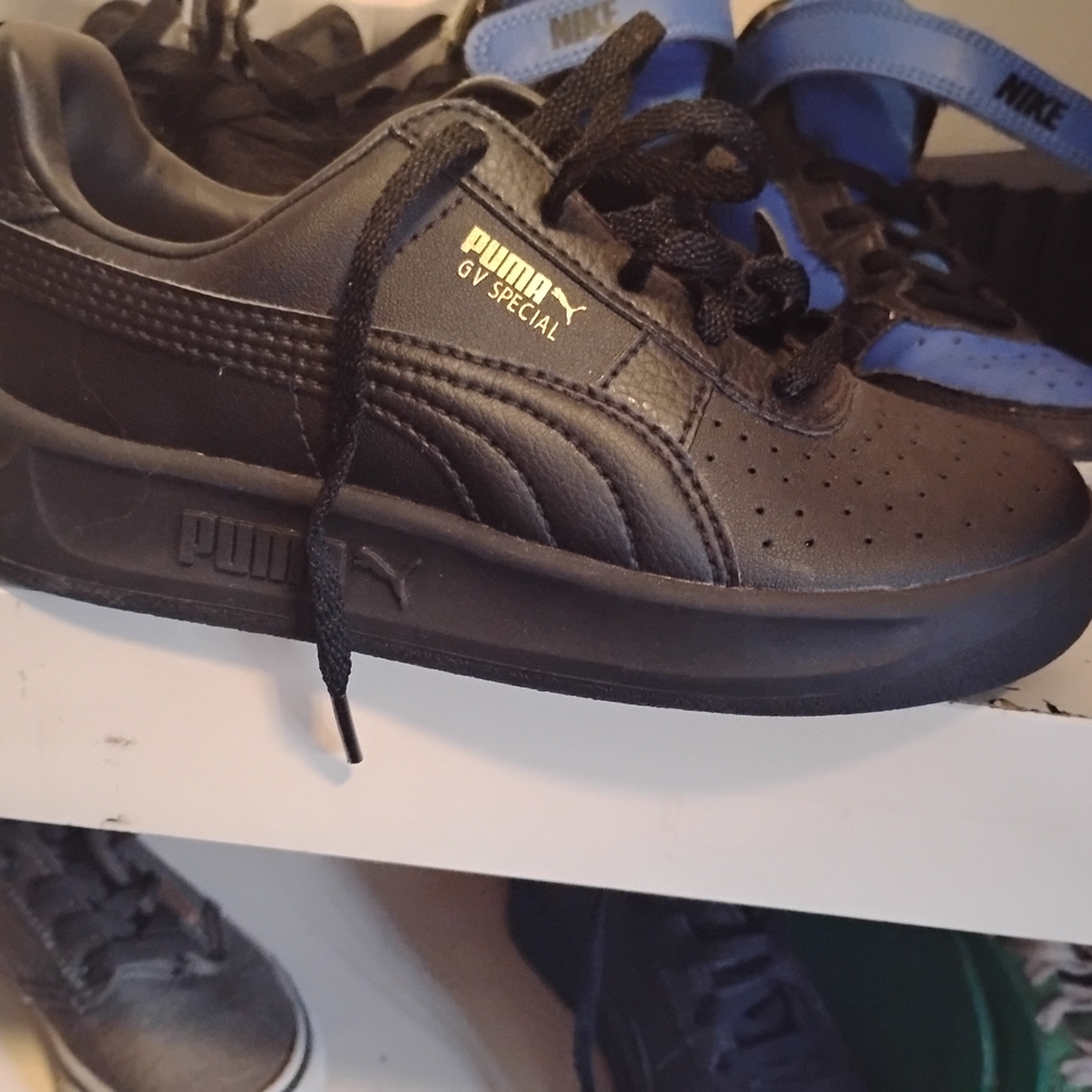 Puma Kids Shoes in Black